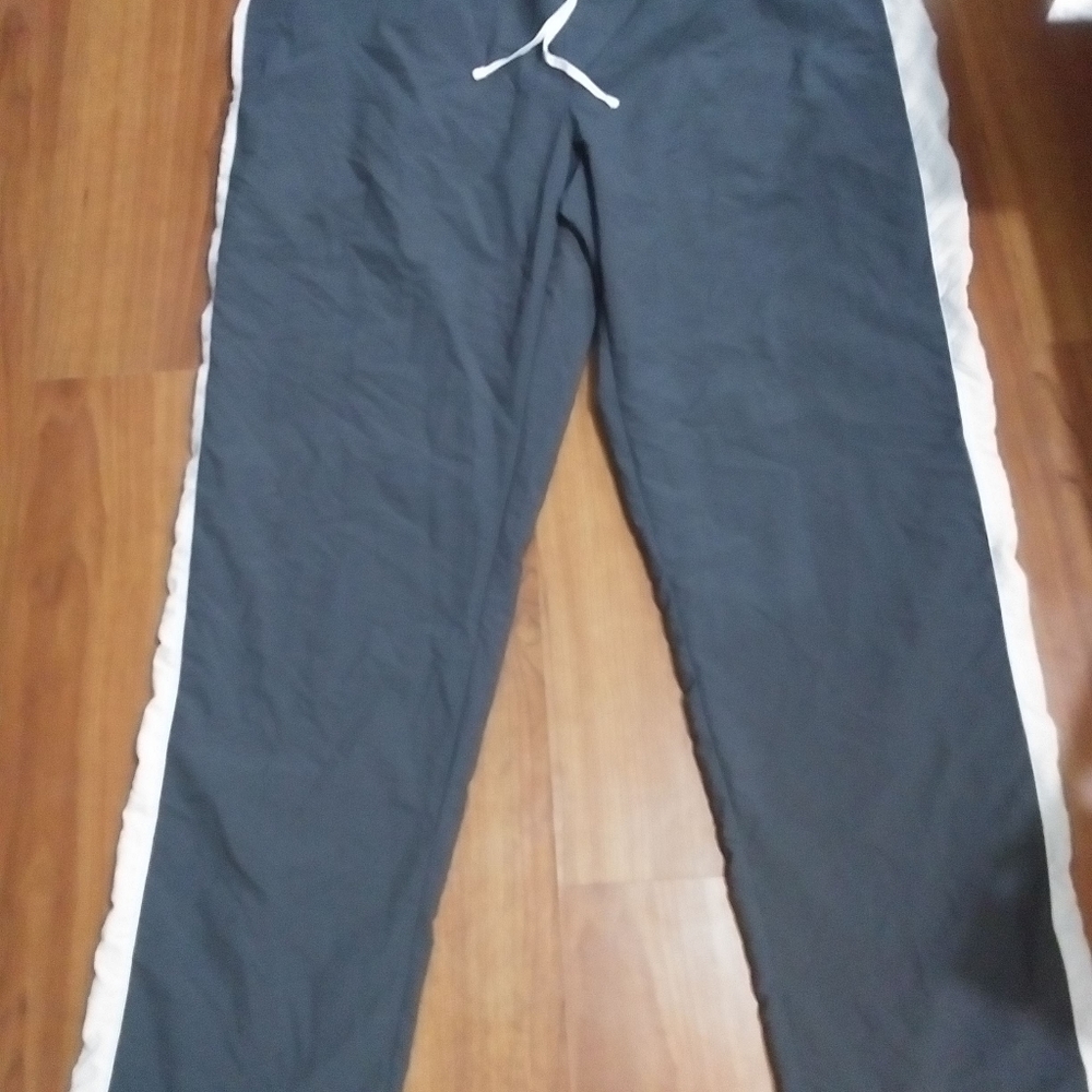 "Original Use" gray w/white stripe yoga pants